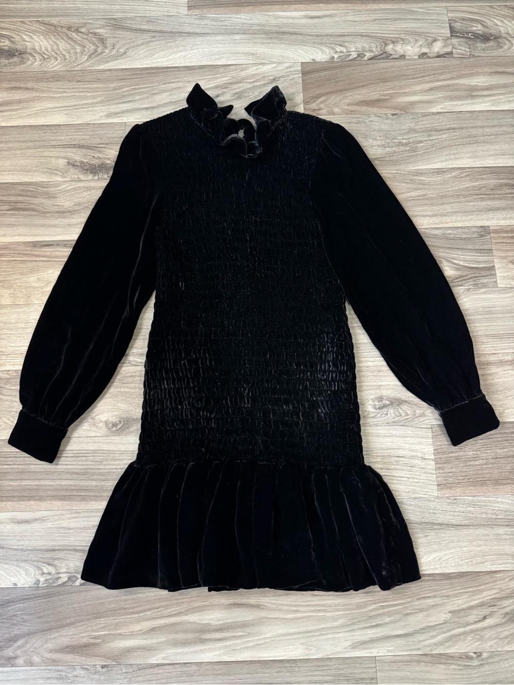 NWT Sézane x Maria de la Orden Violeta Velvet Mini Dress in Black Size 42